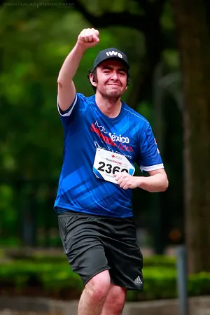 Corredores durante Carrera Cruz Roja Mexicana - Todo México Salvando Vidas 2026 · foto 7