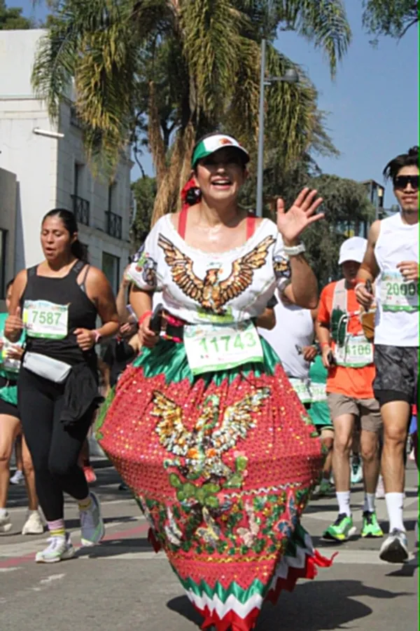 Corredora China Poblana Maratón